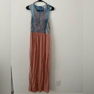 Maxi dress